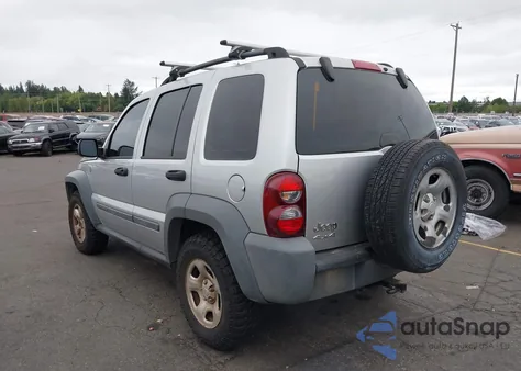 2005 Jeep Liberty Sport from USA, damaged, VIN 1J4GL48K55W653523